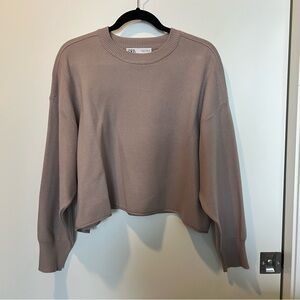 Zara Women's Crew Neck Sweater in Mauve